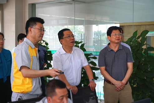 市委書(shū)記丁純來(lái)安納達(dá)調(diào)研